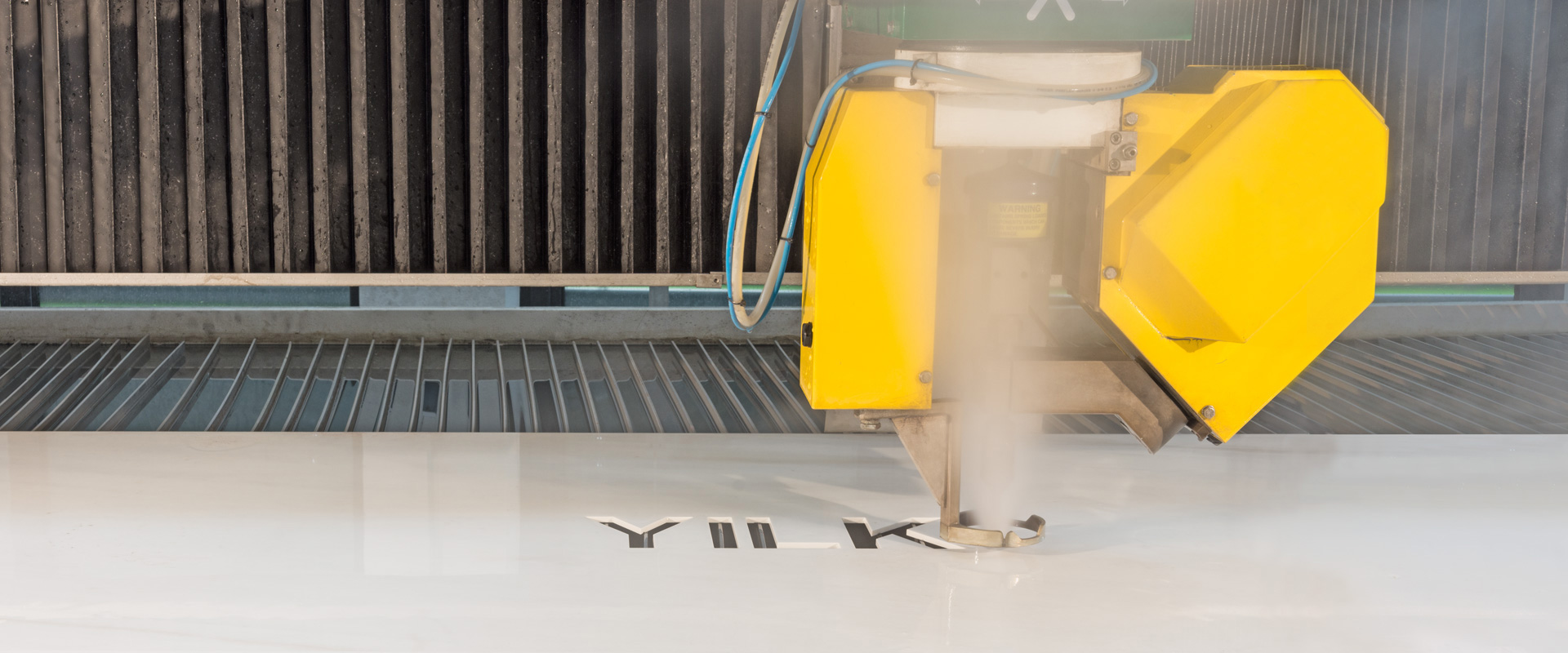 YILKA Fliesen - Wasserstrahltechnik